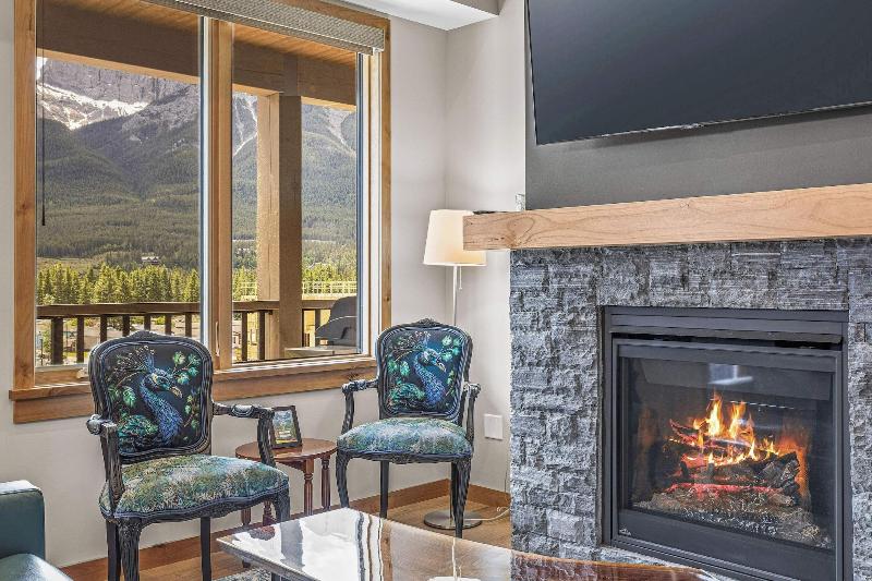 Tamarack Lodge By Spring Creek Vacations image