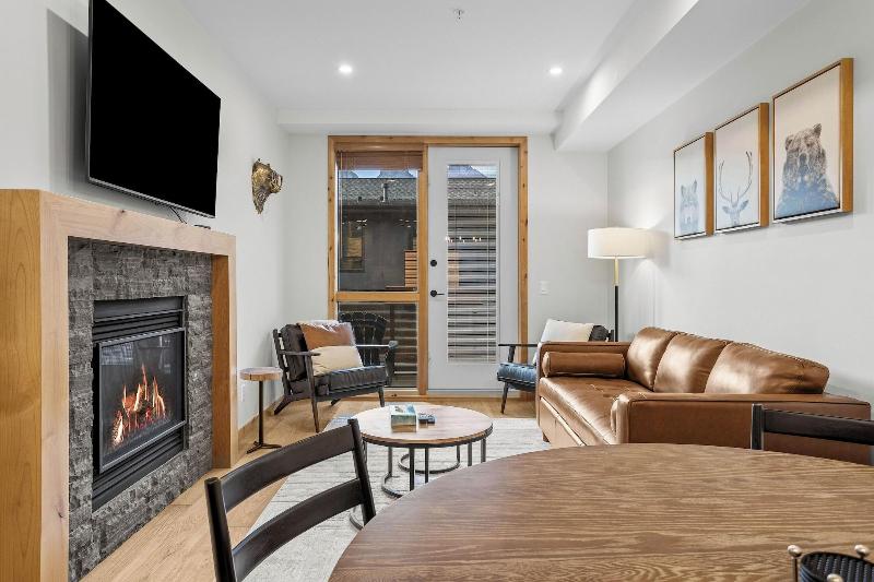 Tamarack Lodge By Spring Creek Vacations image
