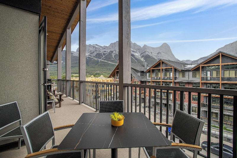 Tamarack Lodge By Spring Creek Vacations image