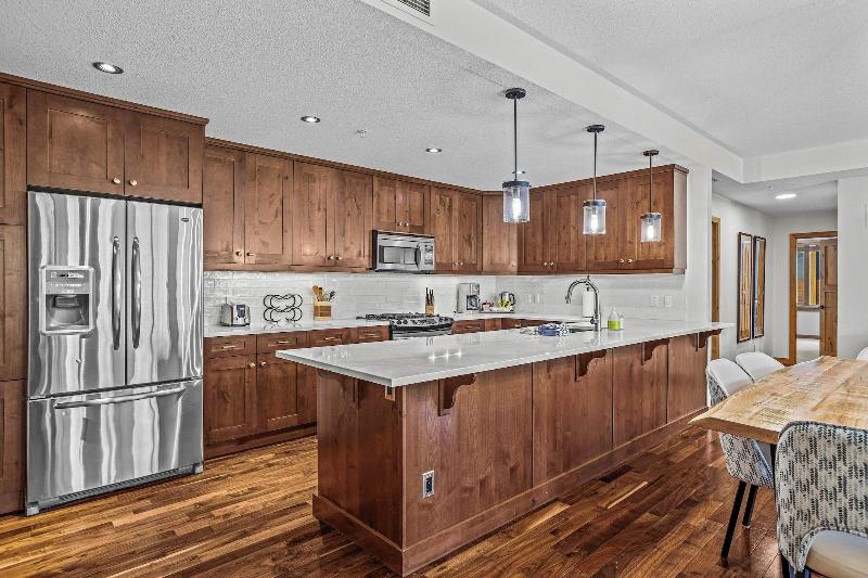 Tamarack Lodge By Spring Creek Vacations image