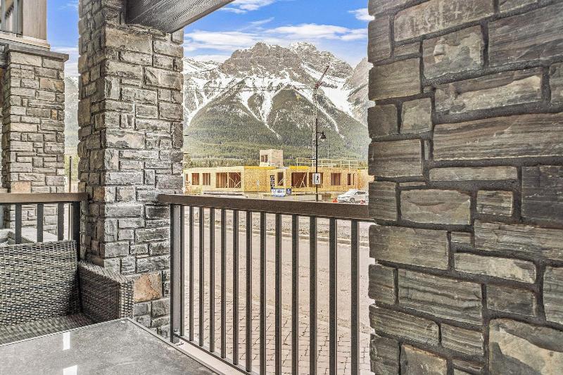 Tamarack Lodge By Spring Creek Vacations image
