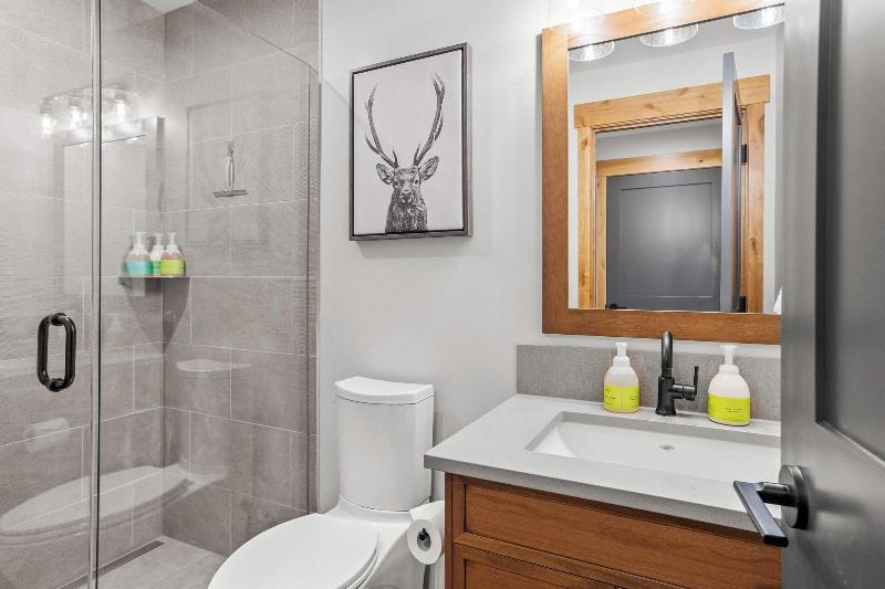 Tamarack Lodge By Spring Creek Vacations image