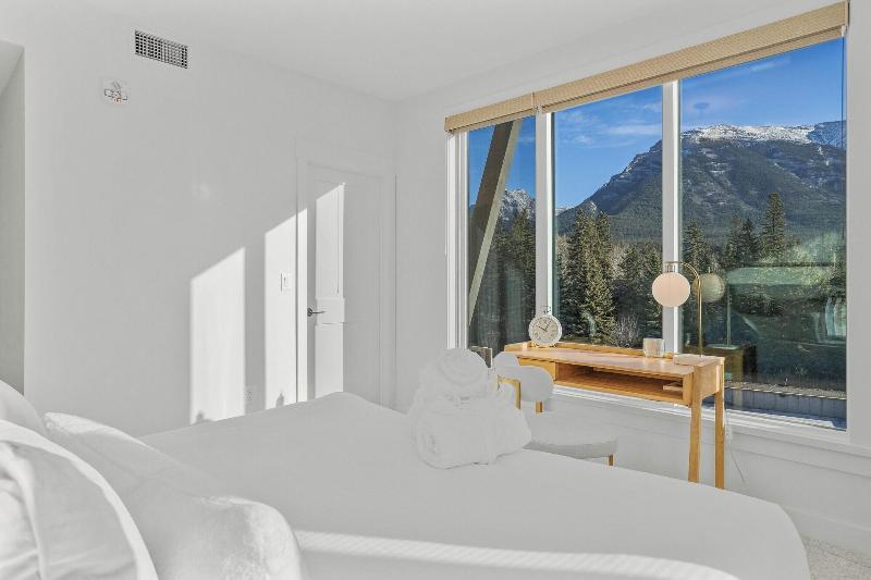 Tamarack Lodge By Spring Creek Vacations image