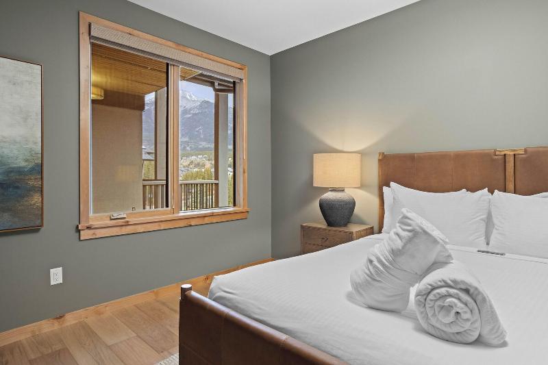 Tamarack Lodge By Spring Creek Vacations image
