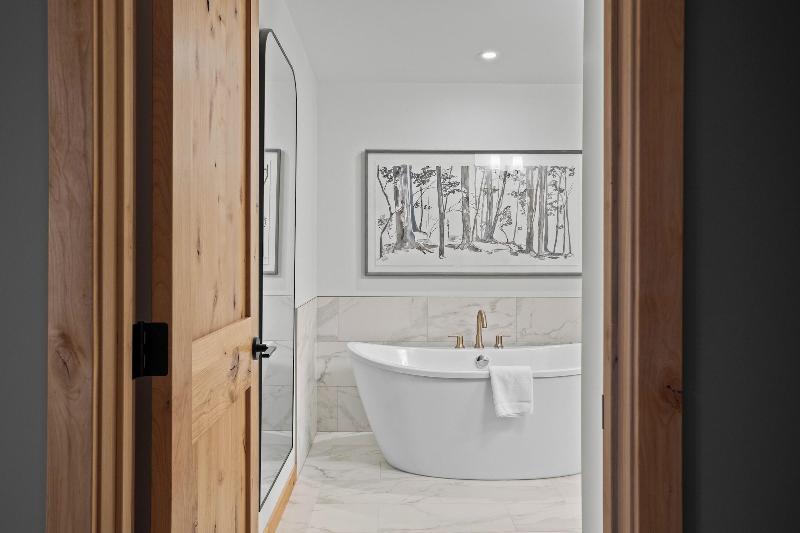 Tamarack Lodge By Spring Creek Vacations image
