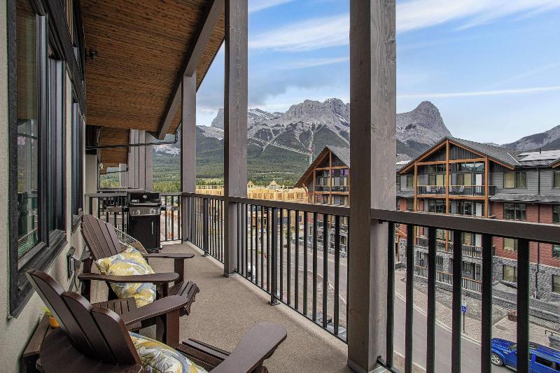 Tamarack Lodge By Spring Creek Vacations image
