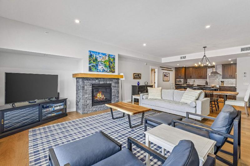 Tamarack Lodge By Spring Creek Vacations image