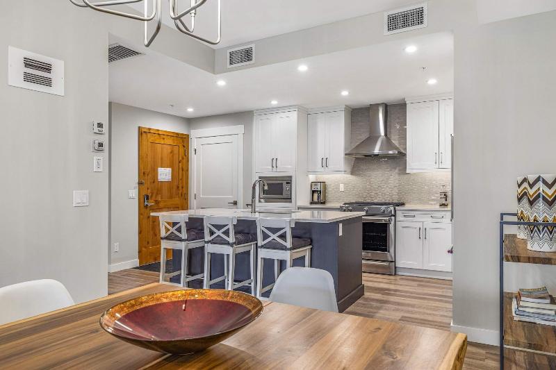 Tamarack Lodge By Spring Creek Vacations image