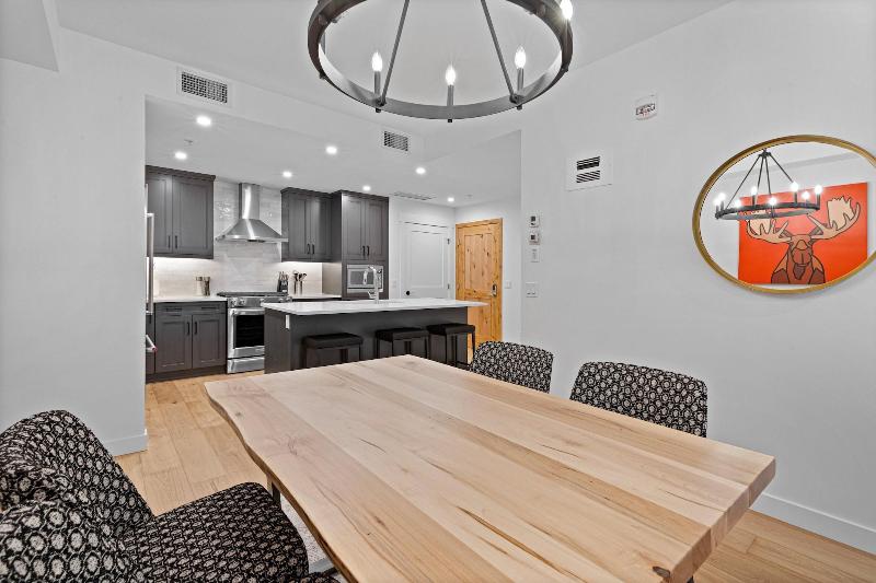 Tamarack Lodge By Spring Creek Vacations image