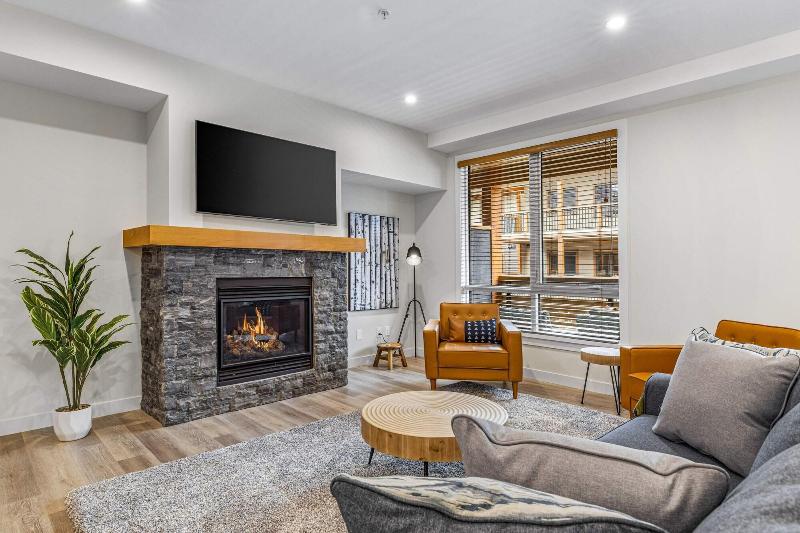Tamarack Lodge By Spring Creek Vacations image
