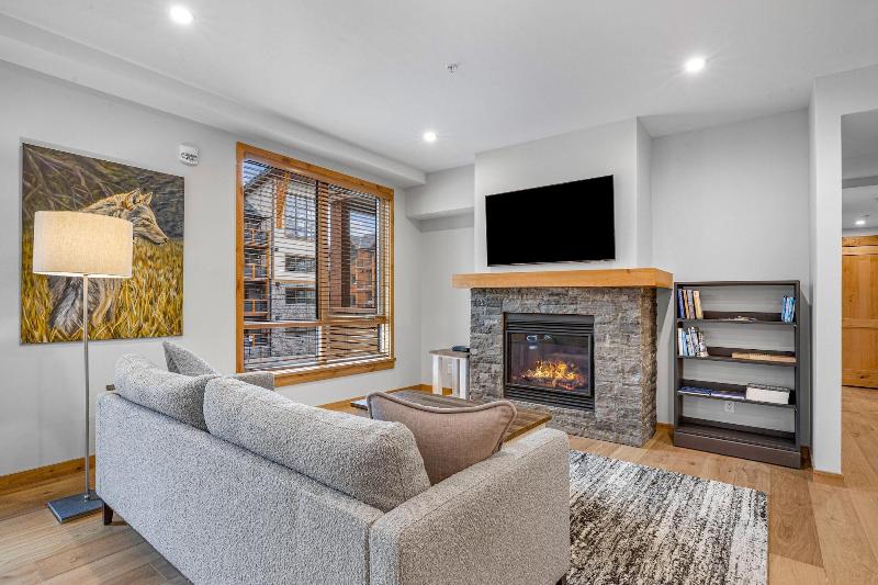 Tamarack Lodge By Spring Creek Vacations image