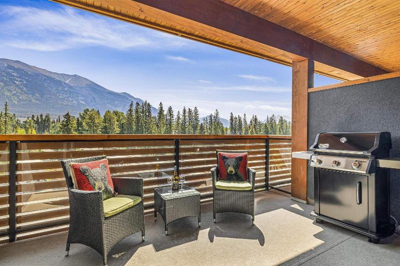 Tamarack Lodge By Spring Creek Vacations image