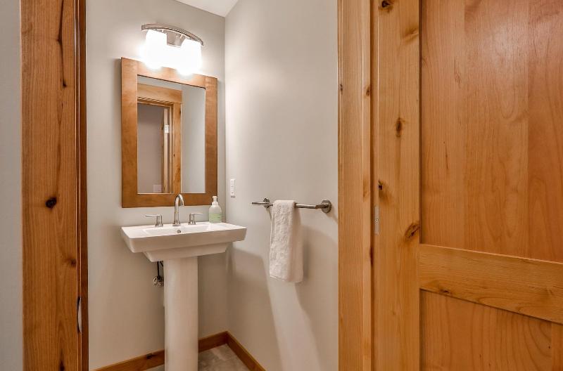 Tamarack Lodge By Spring Creek Vacations image