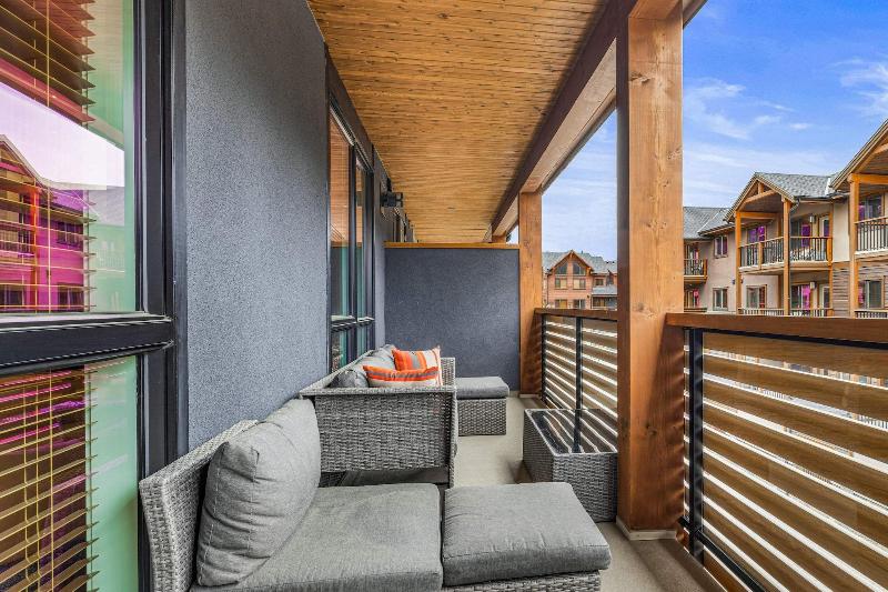 Tamarack Lodge By Spring Creek Vacations image