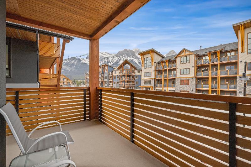 Tamarack Lodge By Spring Creek Vacations image