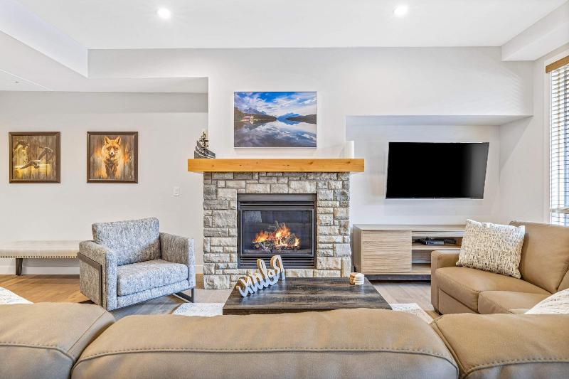 Tamarack Lodge By Spring Creek Vacations image