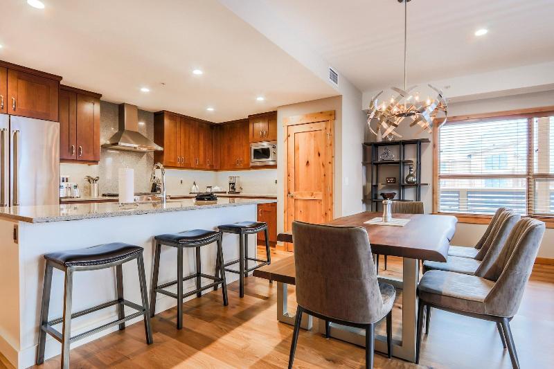 Tamarack Lodge By Spring Creek Vacations image