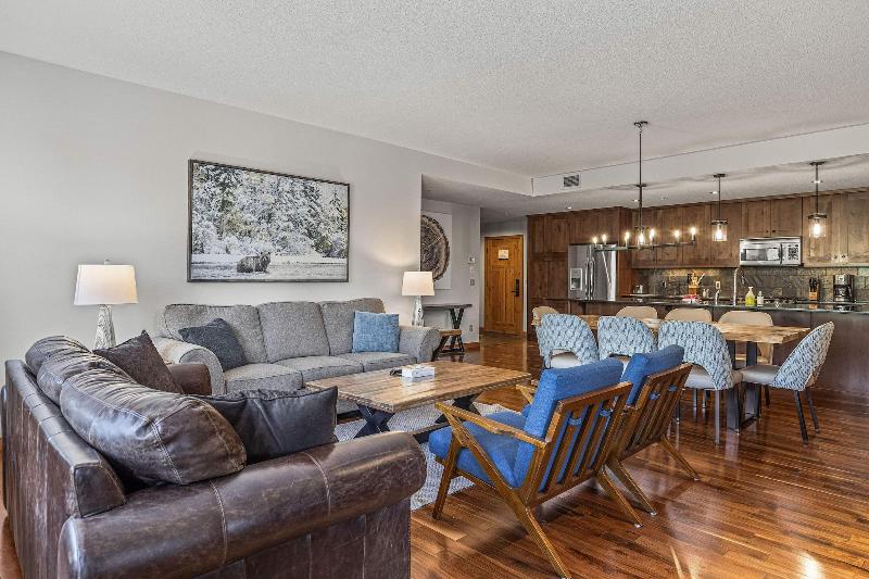 Tamarack Lodge By Spring Creek Vacations image