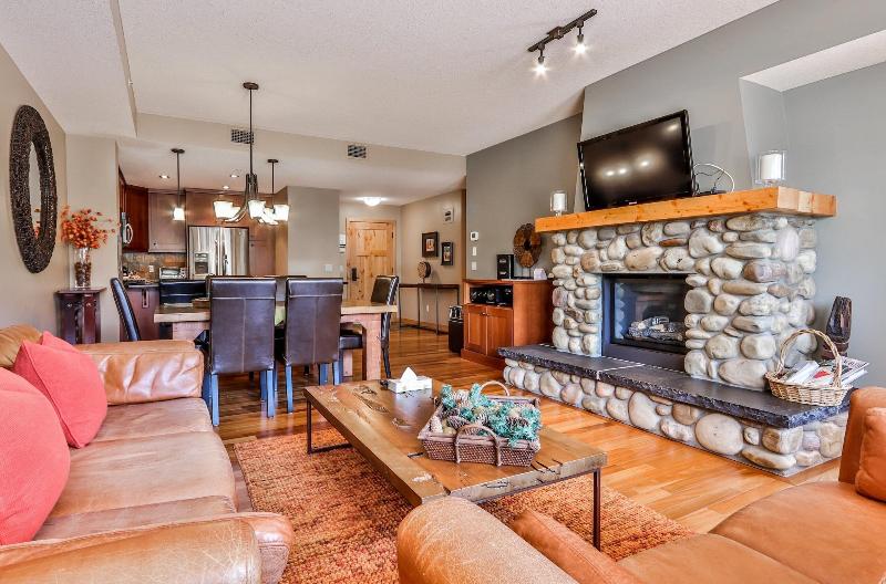 Tamarack Lodge By Spring Creek Vacations image