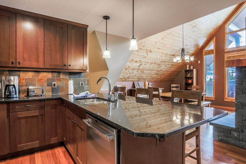 Tamarack Lodge By Spring Creek Vacations image