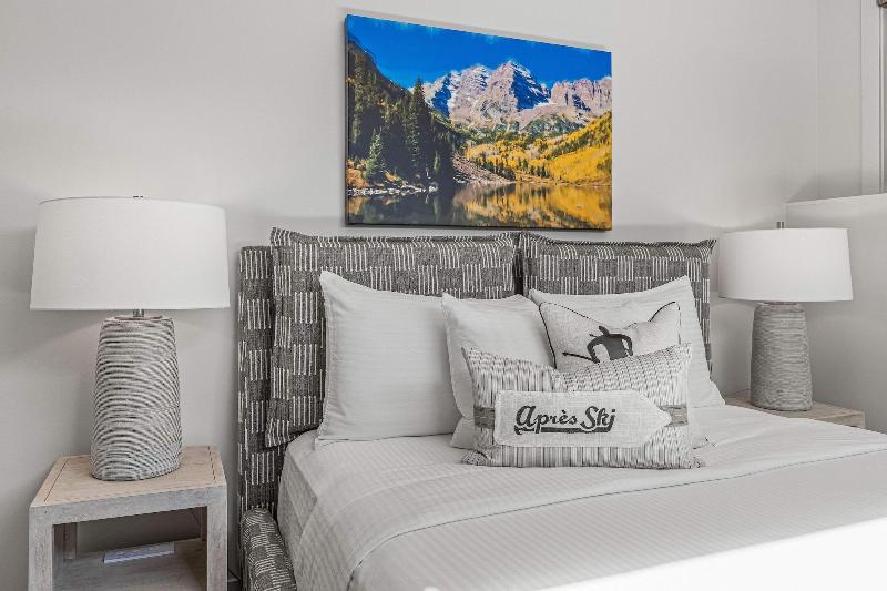 Tamarack Lodge By Spring Creek Vacations image