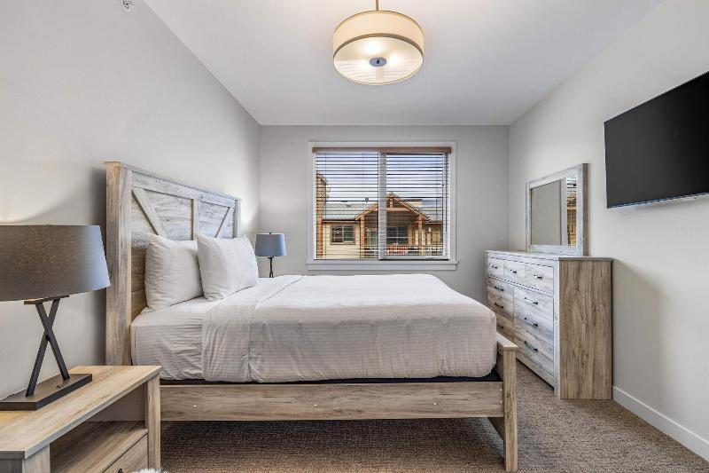 Tamarack Lodge By Spring Creek Vacations image