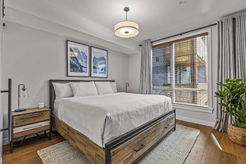 Tamarack Lodge By Spring Creek Vacations image