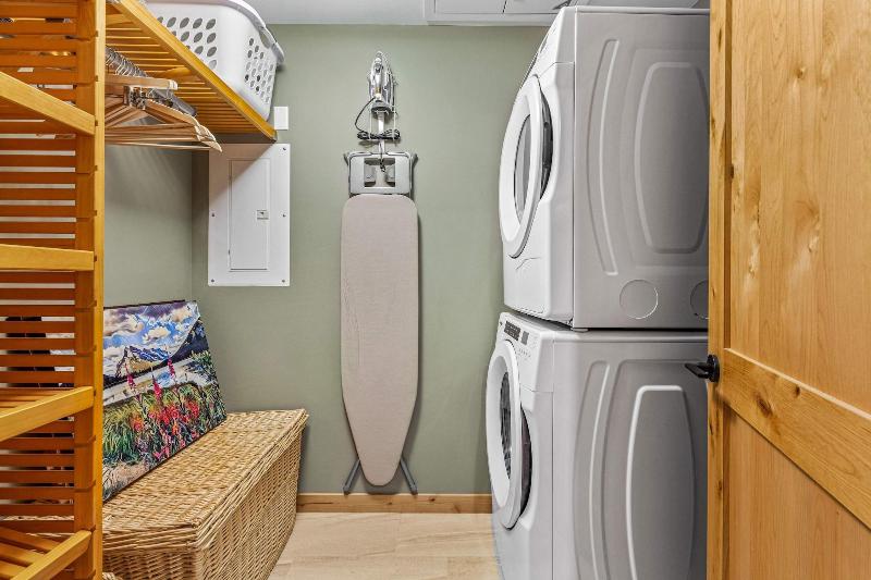 Tamarack Lodge By Spring Creek Vacations image