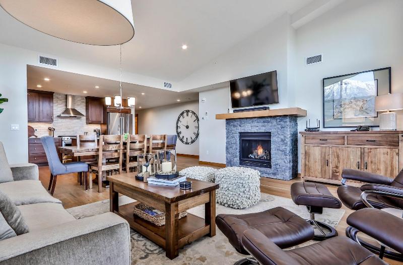 Tamarack Lodge By Spring Creek Vacations image