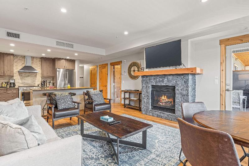 Tamarack Lodge By Spring Creek Vacations image