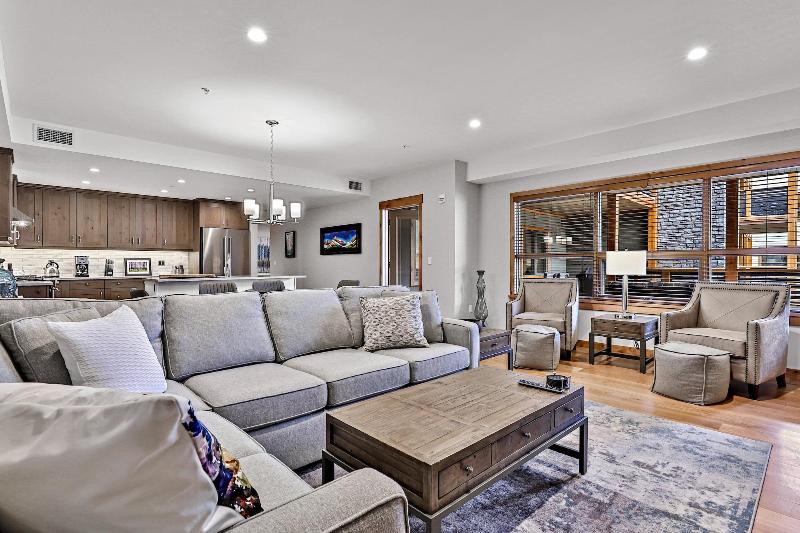 Tamarack Lodge By Spring Creek Vacations image