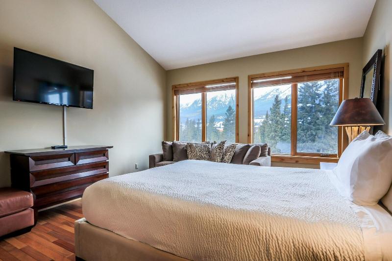 Tamarack Lodge By Spring Creek Vacations image