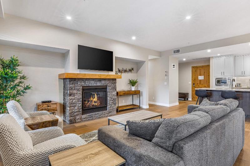 Tamarack Lodge By Spring Creek Vacations image