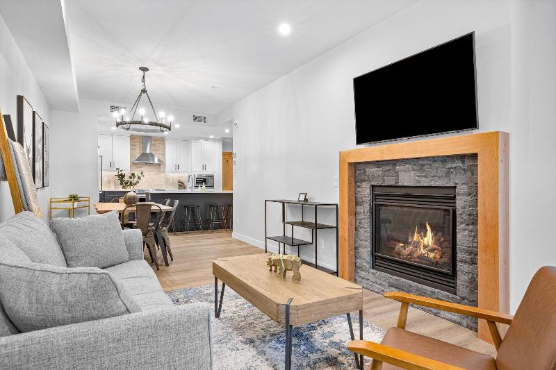 Tamarack Lodge By Spring Creek Vacations image
