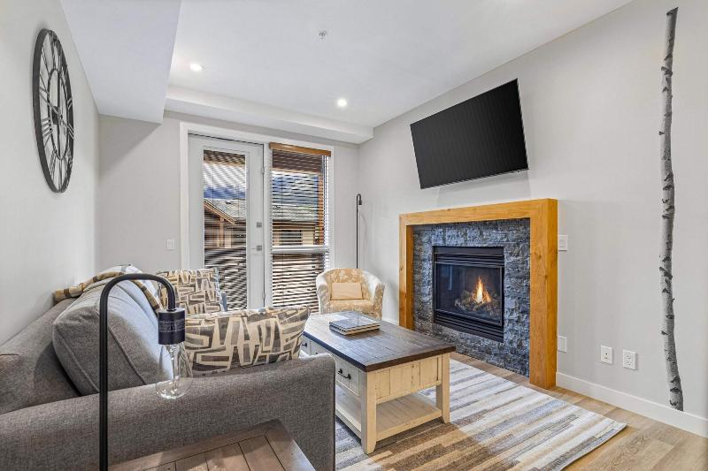 Tamarack Lodge By Spring Creek Vacations image