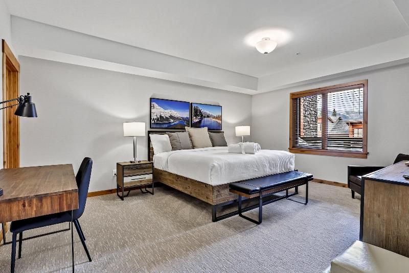 Tamarack Lodge By Spring Creek Vacations image