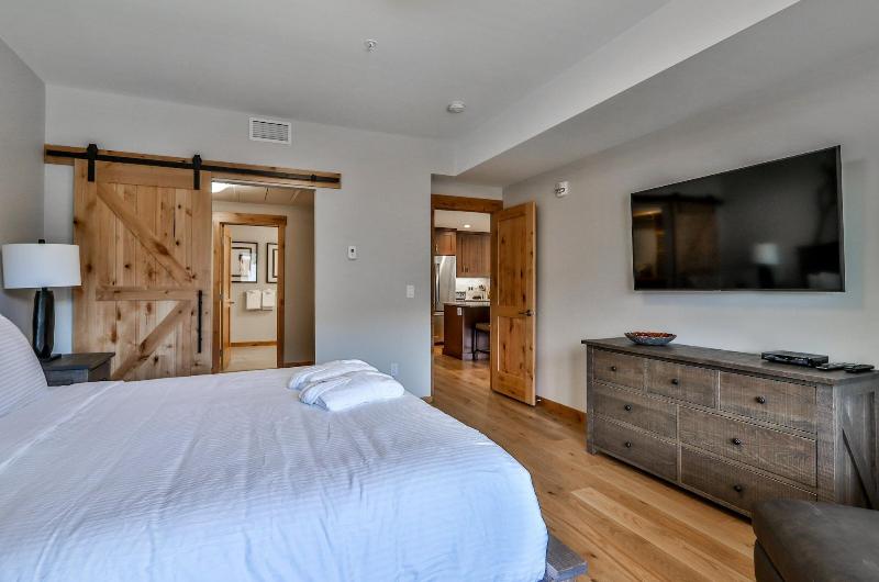 Tamarack Lodge By Spring Creek Vacations image