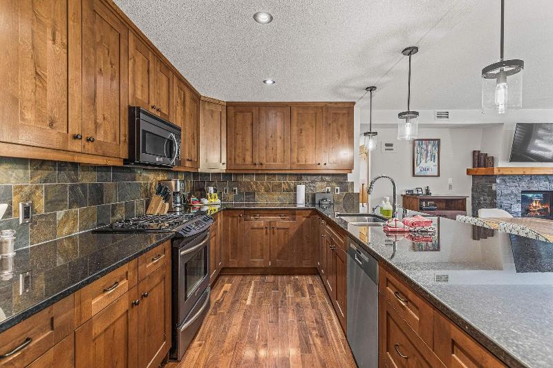 Tamarack Lodge By Spring Creek Vacations image