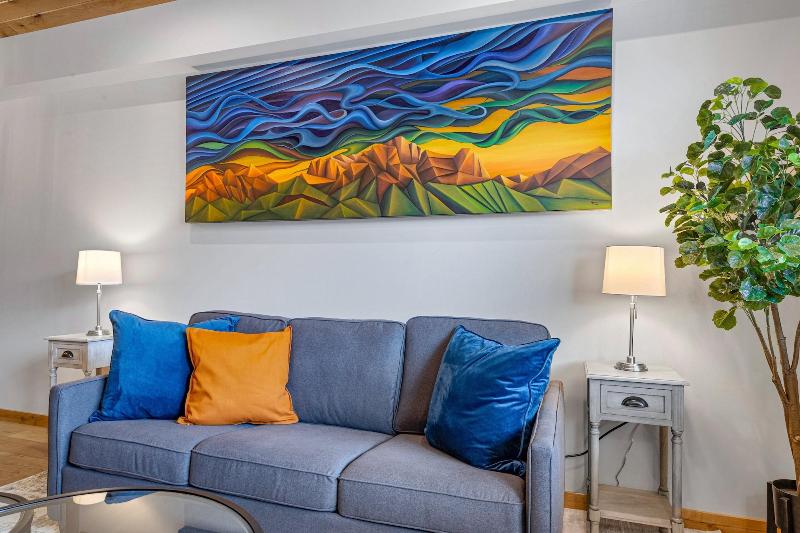 Tamarack Lodge By Spring Creek Vacations image