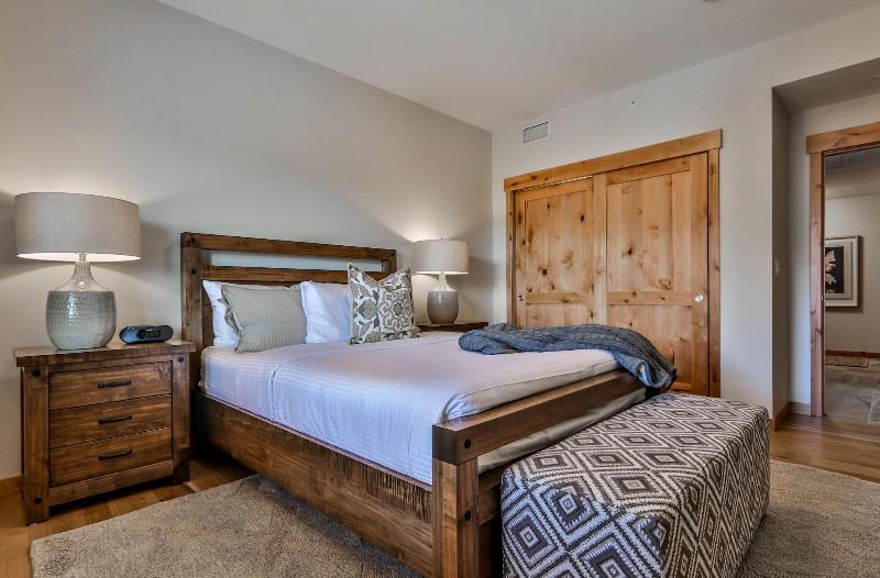 Tamarack Lodge By Spring Creek Vacations image