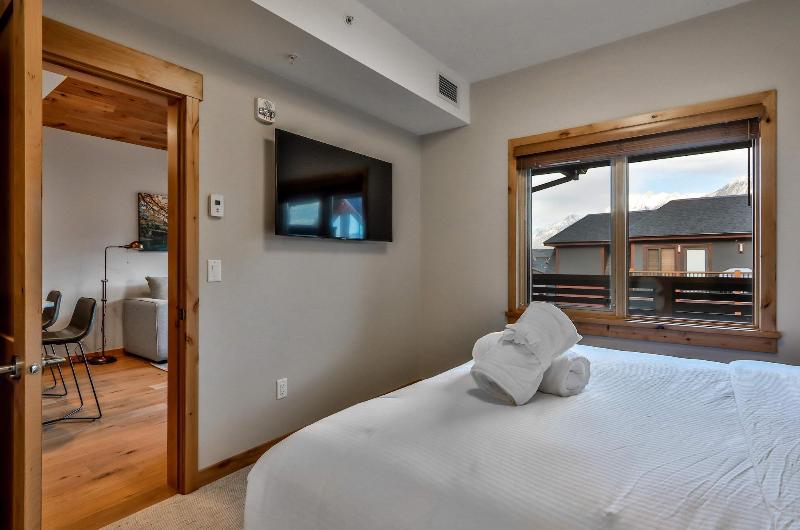 Tamarack Lodge By Spring Creek Vacations image