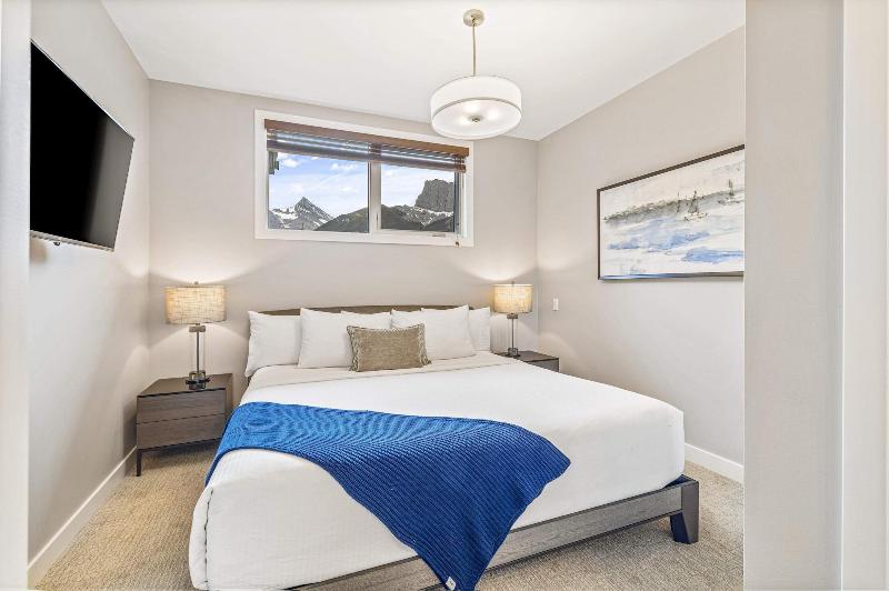 Tamarack Lodge By Spring Creek Vacations image