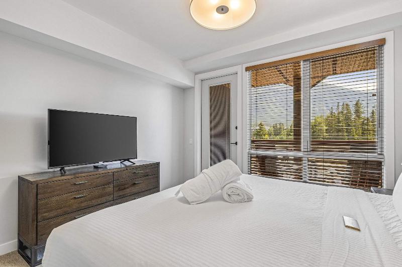 Tamarack Lodge By Spring Creek Vacations image