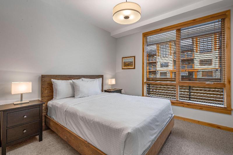 Tamarack Lodge By Spring Creek Vacations image
