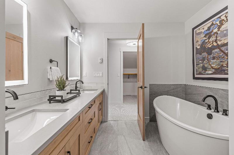 Tamarack Lodge By Spring Creek Vacations image
