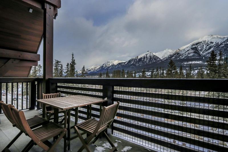 Tamarack Lodge By Spring Creek Vacations image