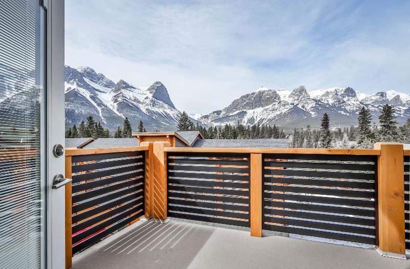 Tamarack Lodge By Spring Creek Vacations image