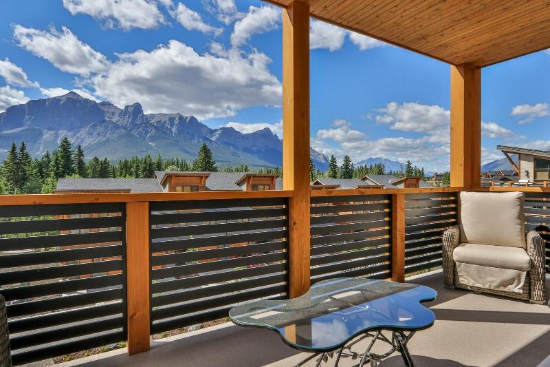 Tamarack Lodge By Spring Creek Vacations image