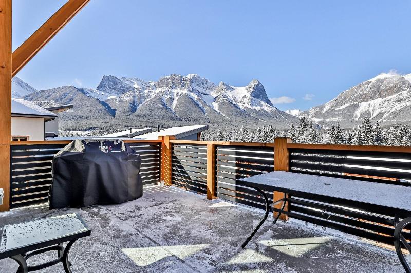 Tamarack Lodge By Spring Creek Vacations image