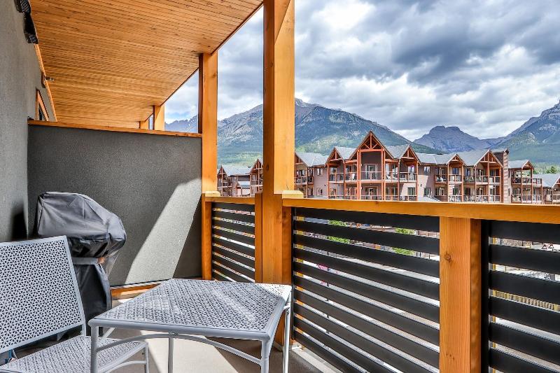Tamarack Lodge By Spring Creek Vacations image
